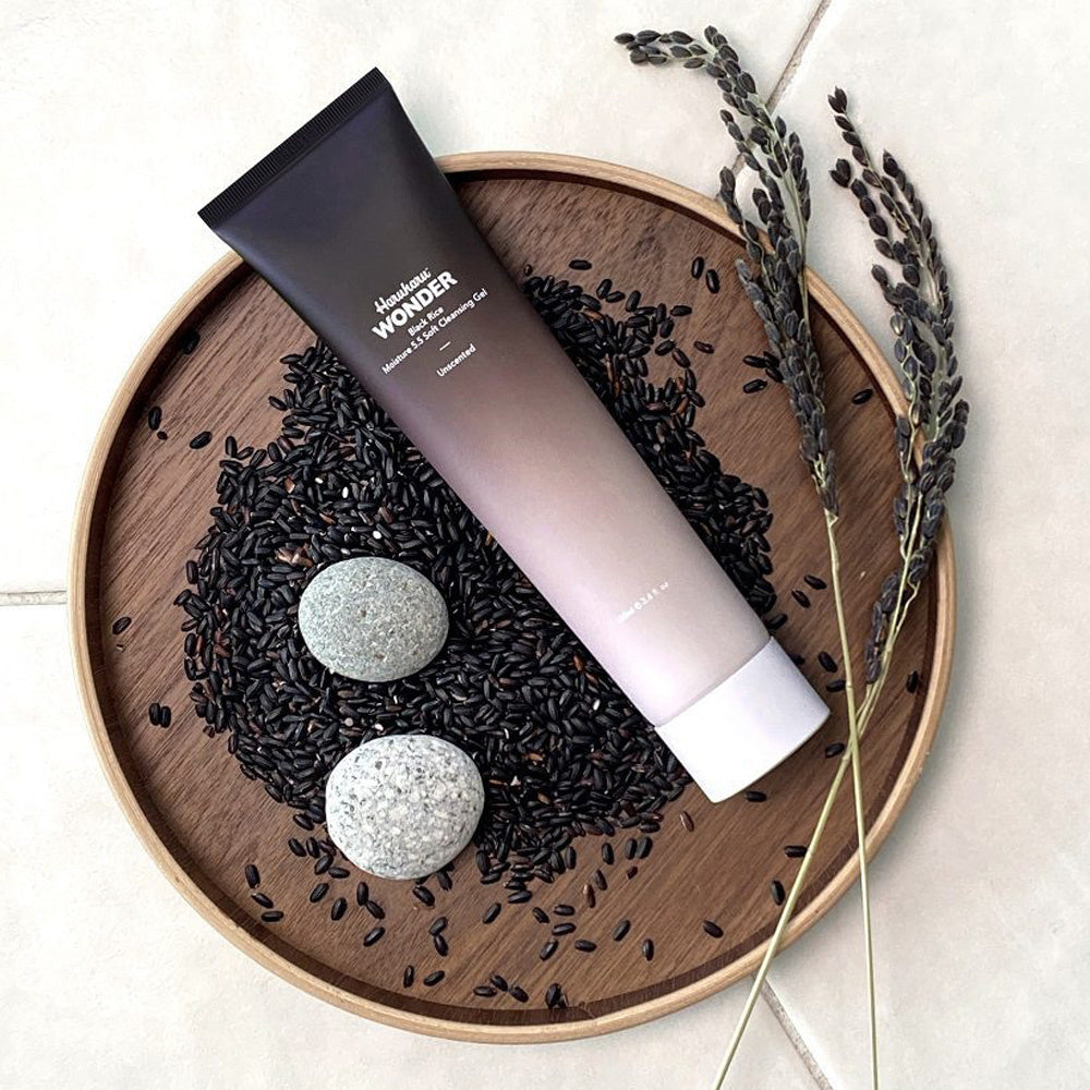 Haruharu Wonder Black Rice Moisture 5.5 Soft Cleansing Gel - Švelnus Gelinis Prausiklis