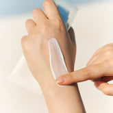 SKIN1004 Madagascar Centella Hyalu-Cica Water-Fit Sun Serum kremas nuo saulės | Korėjietiška kosmetika